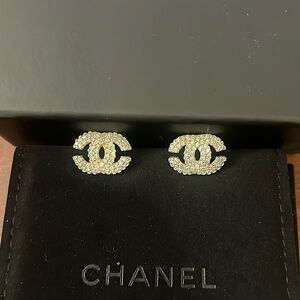 CHANEL CC crystal stud earrings